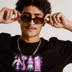 Camiseta Colab com o artista  Renato Ren